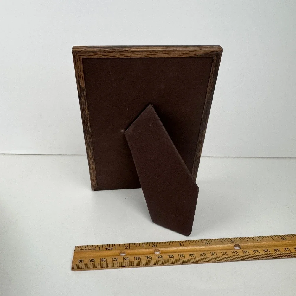 Vtg Intercraft 5x7 Tabletop Picture Frame Metal Faux Wood Grain Brown Retro READ
